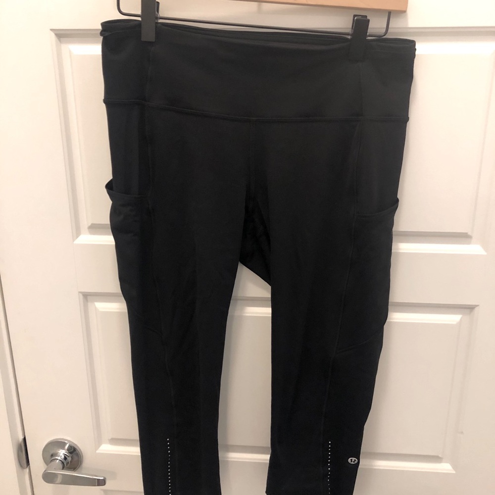 Lululemon Fast & Free Crops - Black
